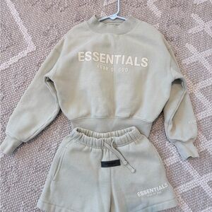 Essentials Kids Bottoms in Light Green